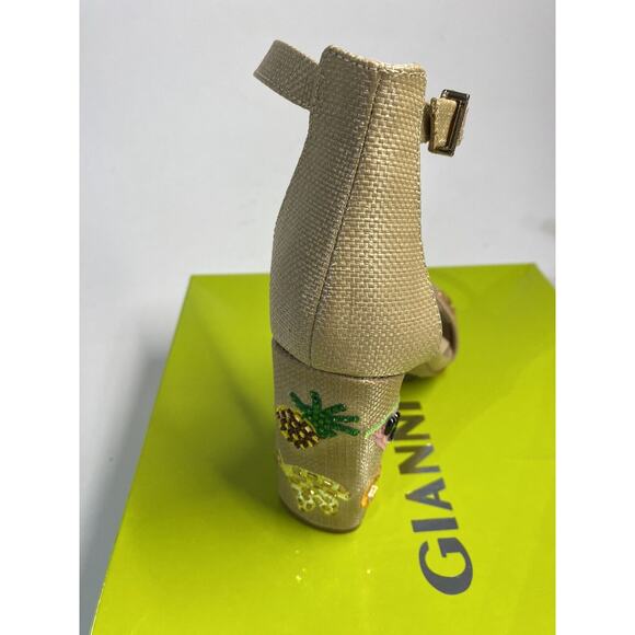 ((NEW)) Gianni Bini "Joenahtwo" Natural Straw Summer Beach Heels Size 6M Fruit - Picture 5 of 10